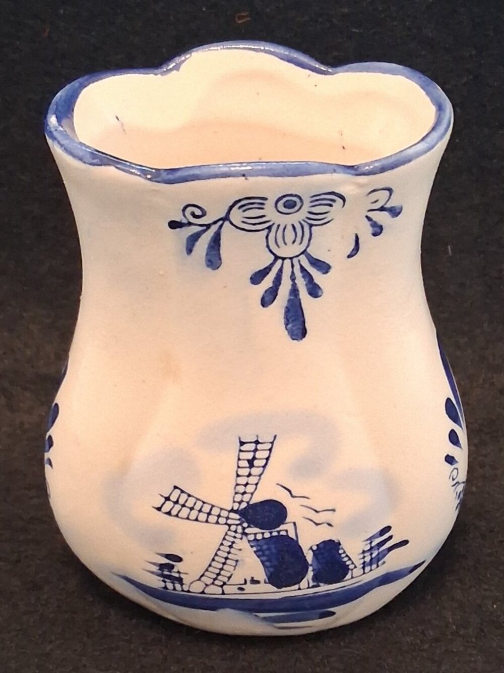 Blue & White Delft‑Style Mini Bud Vase – Windmill Scene – Ceramic Decor